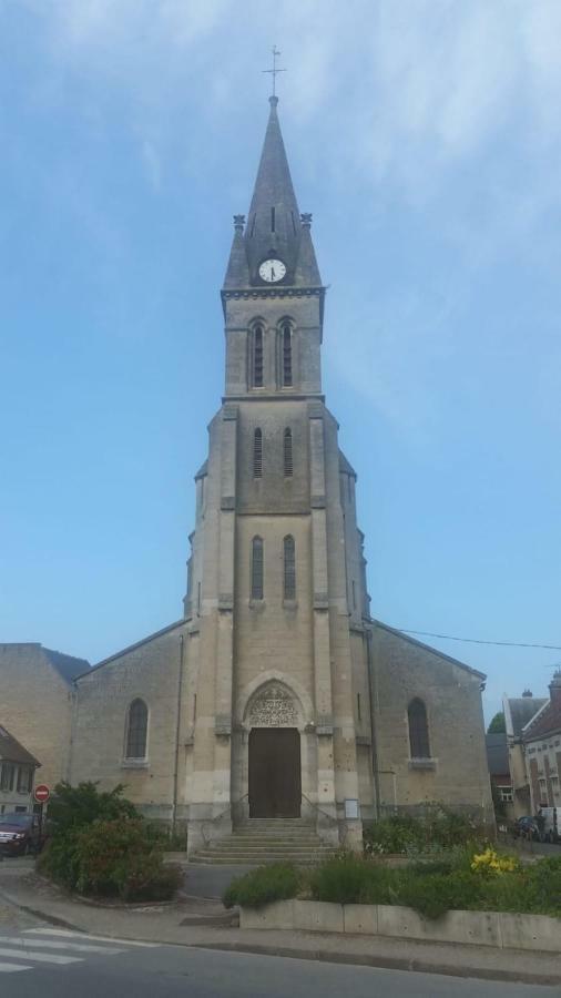 Appartement Cosy A Soissons Buitenkant foto